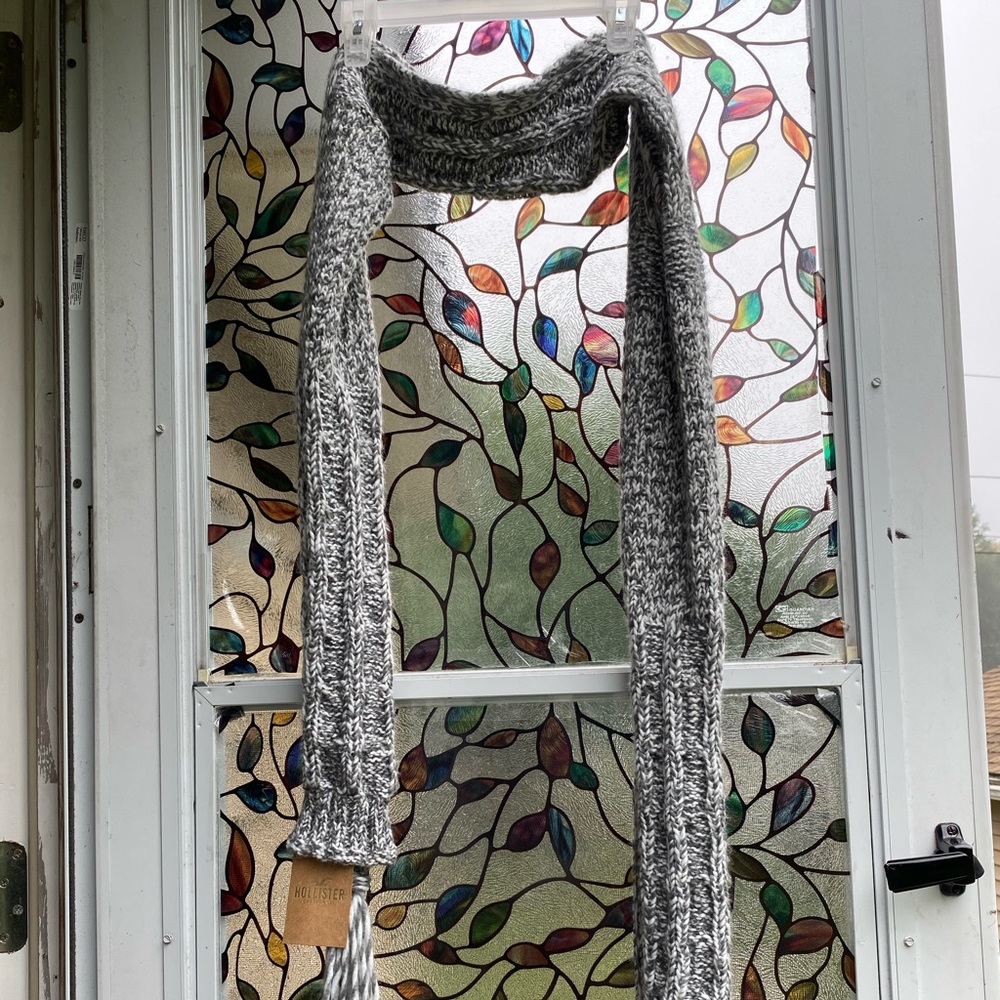 Hollister scarf new with tags